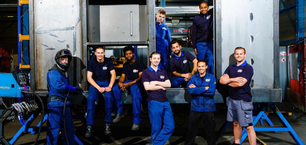 VDL start eigen opleidingen voor lasser en mechatronica monteur 